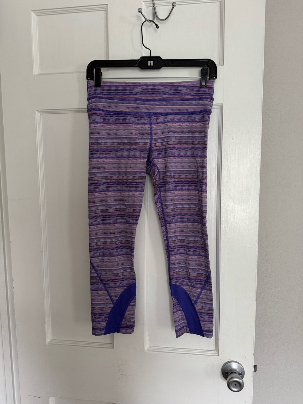 lululemon athletica Girls Purple Striped Capri Leggings